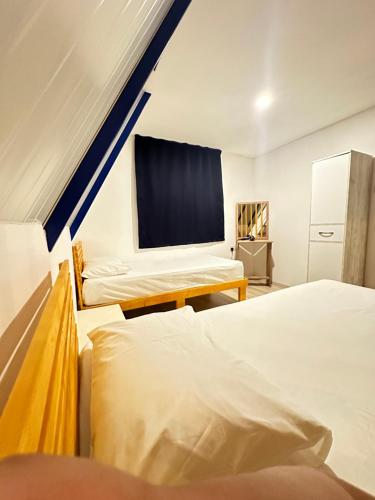 Katil atau katil-katil dalam bilik di Loft karpasia