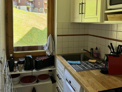 Studio divisible 4 pers au cœur de la station, animaux admis, vue pistes