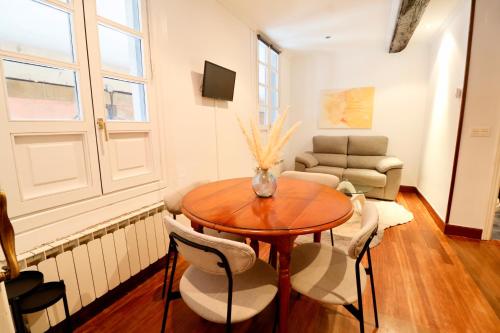 Plaza Consti, Heart of the old town