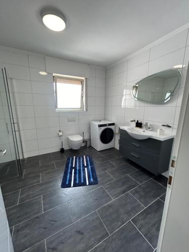 Ένα μπάνιο στο Ferienhaus Abenheim