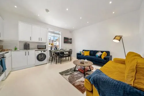 London Wembley Luxury Stay 2BR Apartment next to stadium with Free Parking photo 1