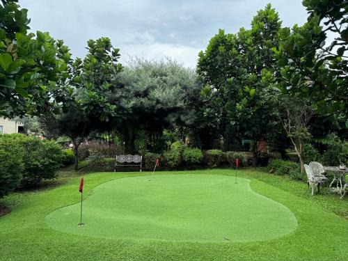 Kemudahan golf di penginapan & sarapan atau berdekatan