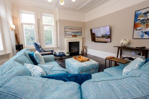 Ruang duduk di Tranquil Apartment in Merseyside