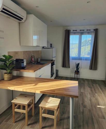 Photo de la galerie de l'établissement La Cadière d'Azur, calme et bien situé, à La Cadière-dʼAzur