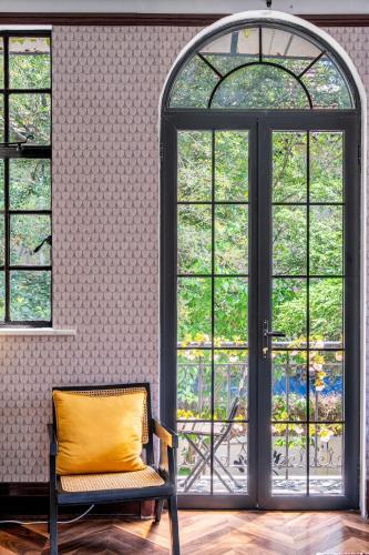 Zona de estar de Shanghai Century Old House Downtown B&B
