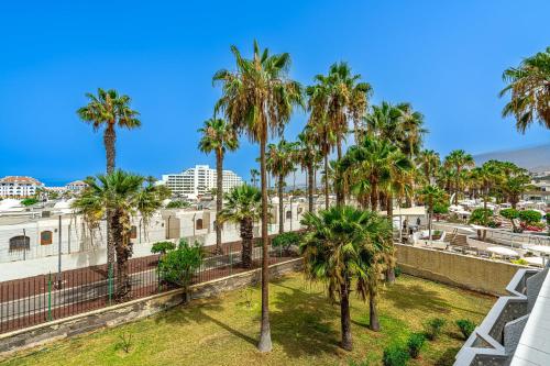 Modern Renovated Apartment with Terrace in Playa de las Americas