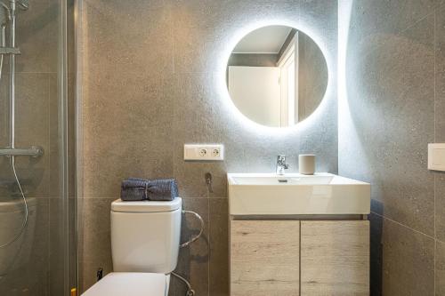 Modern Renovated Apartment with Terrace in Playa de las Americas