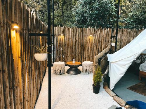 Bell Glamping Mukteshwarにある庭