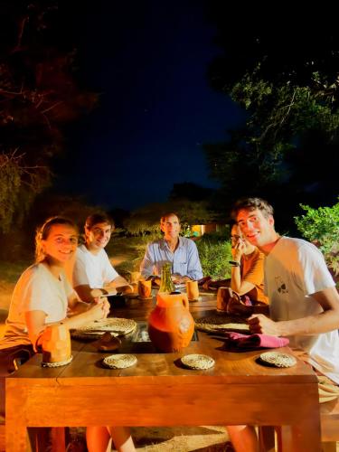 Clientes alojados en Animal View Point Yala