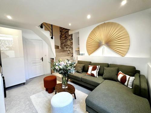 Lovely 3BR 3BA 3WC with Terrace