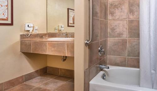 Ένα μπάνιο στο Worldmark Taos 1BD - Taos, NM