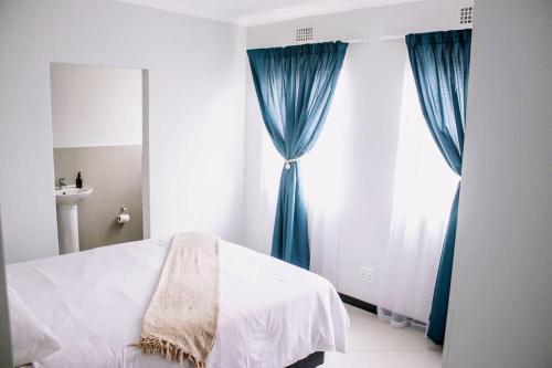 Postel nebo postele na pokoji v ubytování 7 on Laibach - Buhrein Estate, Kraaifontein