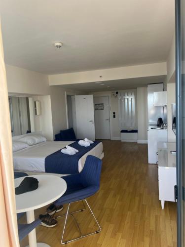 Kuchyň nebo kuchyňský kout v ubytování apartamen in batumi