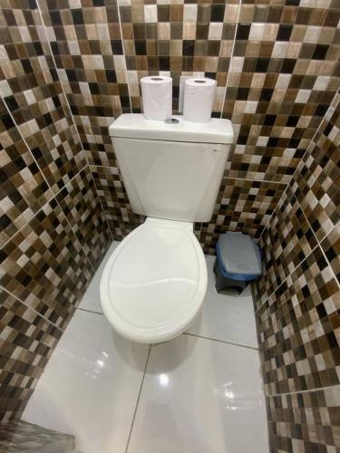 Un baño de Trip Hostel e Pousada