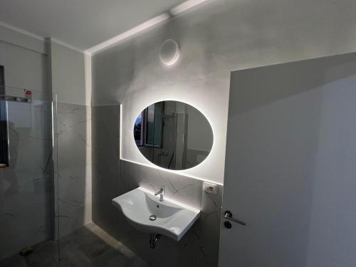Bilik mandi di Disy Apartments
