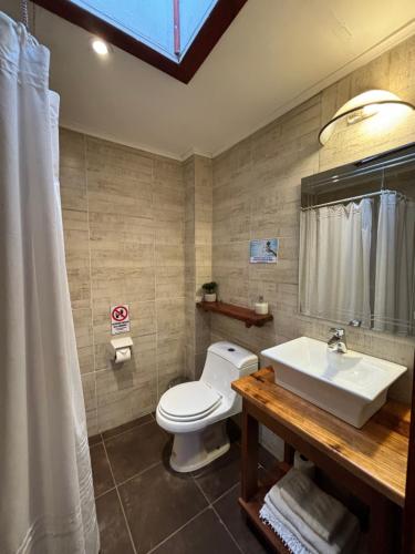 Salle de bains dans l'établissement Miramonte B&B