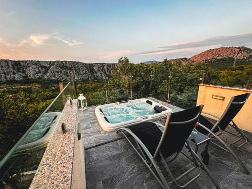 Summer House Nika with Jacuzzi