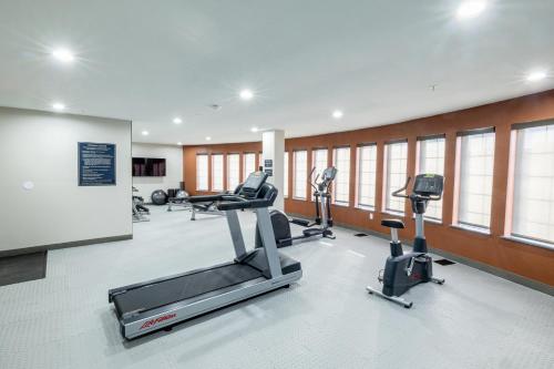 Γυμναστήριο ή/και όργανα γυμναστικής στο Candlewood Suites Wichita Northwest by IHG