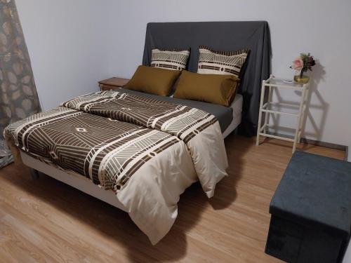 Ένα ή περισσότερα κρεβάτια σε δωμάτιο στο Zoe 3 Chambres d'hôtes