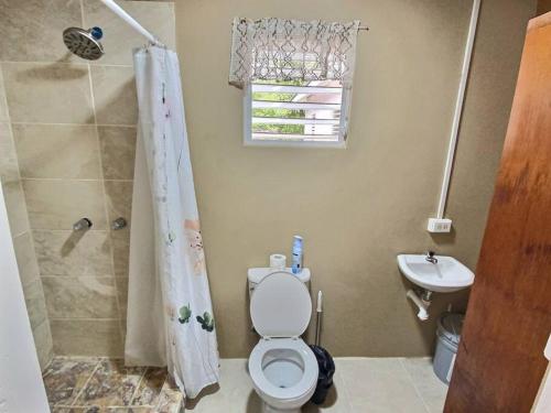 Φωτογραφία από το άλμπουμ του Cozy, Modern Apartment in Belmopan σε Belmopan