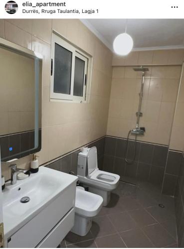 Kamar mandi di Elia 8A