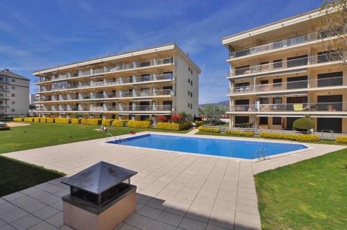 Apart-rent Apartamento Milleni II 8010 con piscina comunitaria y parking