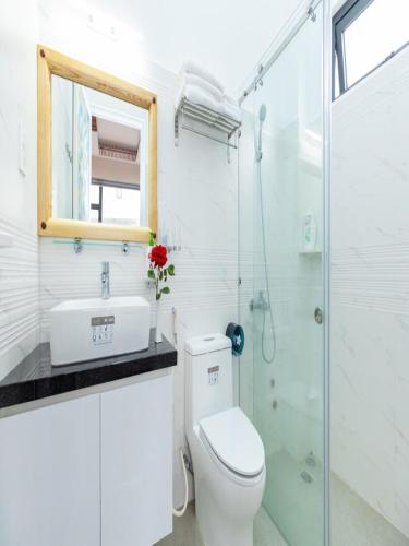 Ένα μπάνιο στο Chuỗi Villa 7 Phòng Ngủ - Sân Vườn - Chô để ô tô - Trung tâm Đà lạt