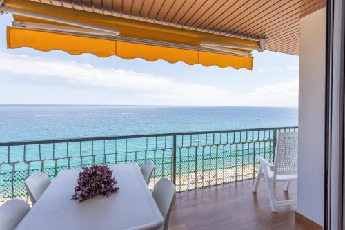 Pis Embaixador - 1a línea de mar