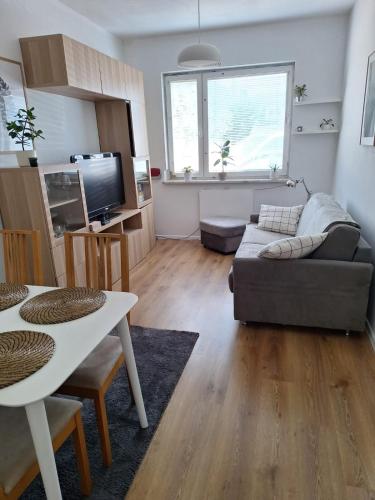 Mieszkanie dwupokojowe z ogrodem