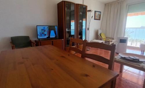 APARTAMENTO ACAPULCO LUXE PISO 3 EN 1A LINEA PLAYA PONIENTE BENIDORM TOP VISTAS AL MAR ESPECTACULARES y DE LUXE CON ACCESO A PISCINA Y GARAJE PRIVADO