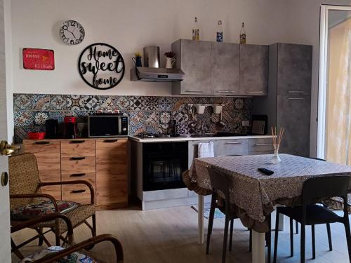 Η κουζίνα ή μικρή κουζίνα στο Casa Margherita