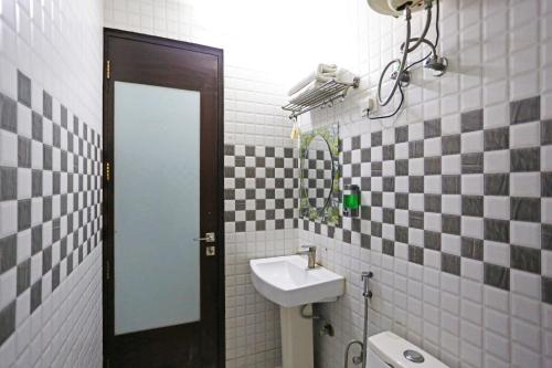 Koupelna v ubytování Hotel Smart Inn-Near Delhi Airport