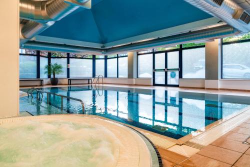 Kolam renang di atau dekat dengan Mercure Nottingham Sherwood