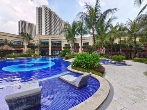Πισίνα στο ή κοντά στο Central Park Tampoi Larkin 2 Bedroom -New Bear Bricks Style