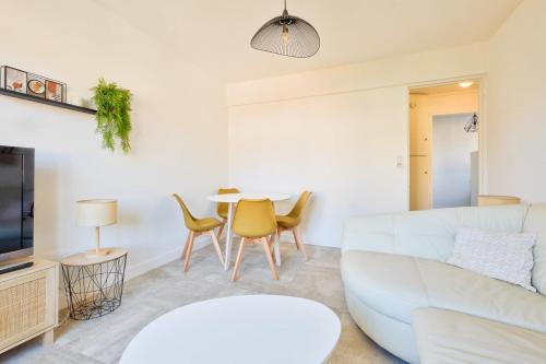 Cosy 1 BR Flat with balcony near La Croisette