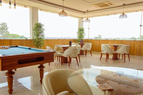 Бильярд в Hôtel La Rose Blanche Korhogo
