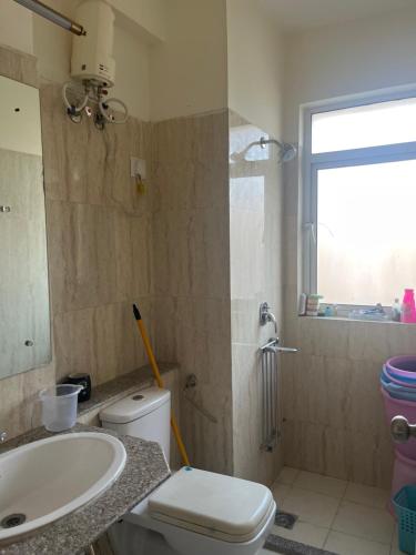 Un baño de The Mountain View home