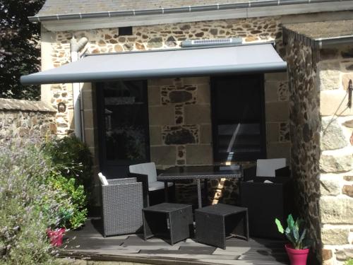 Fotografie z fotogalerie ubytování Maison en pierre à la campagne proche de la mer v destinaci Plourhan