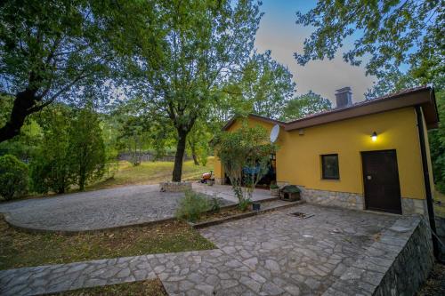Κήπος έξω από το Villa Schumann