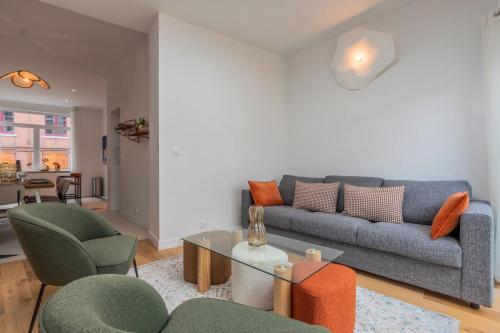 Χώρος καθιστικού στο Maison 4 chambres et 2 SDB, avec jardin