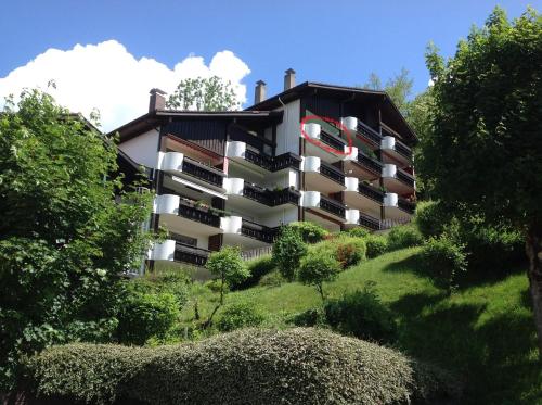 Το κτήριο όπου στεγάζεται  το διαμέρισμα