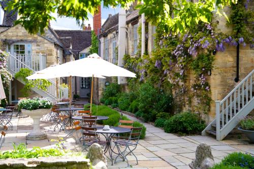 Gallery image of The Lion Inn in Winchcombe