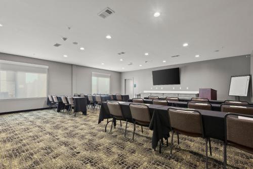 Konferenční prostory v ubytování Holiday Inn Gonzales by IHG