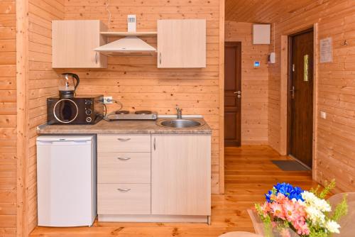 Gallery image of Poilsio nameliai Žydroji liępsna Šventojoje in Šventoji
