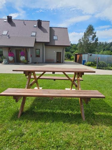 Apartament pod laskiem