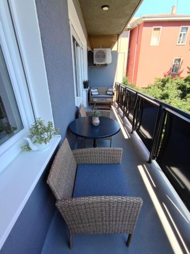 Novi prostrani apartman u strogom centru Pule
