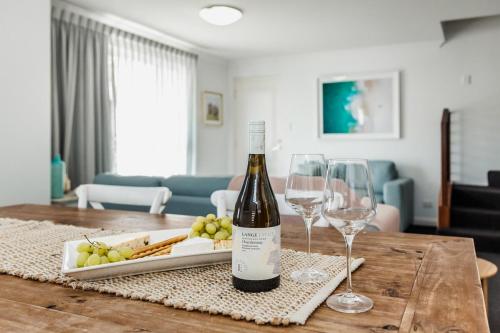 Ποτά στο Midd's on the Beach - luxury beach front apartment