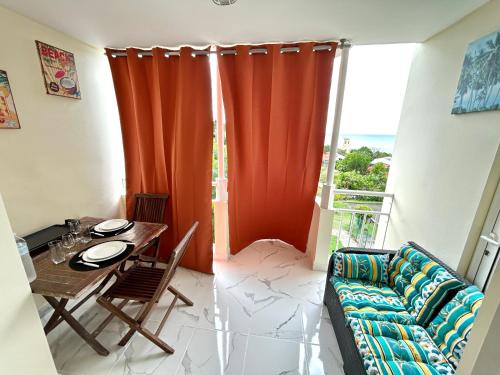 Foto de la galeria de Studio sunshine vue mer et piscine a Tartane