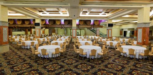Restaurant ou autre lieu de restauration dans l'établissement Hilton Lake Las Vegas Resort & Spa