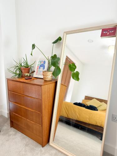 Stokes Croft - Whole Apartment - City Centre - Serviced Accommodation BS1 photo 11